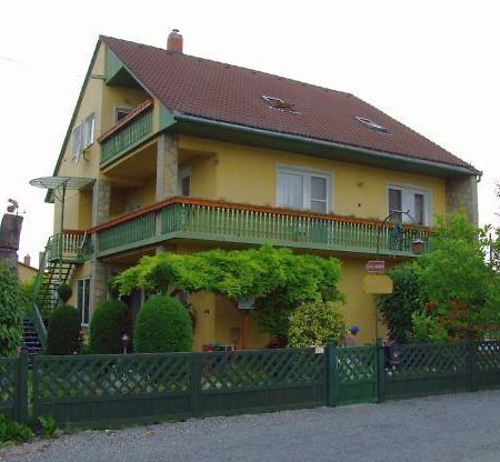 Grill Garten Vendégház Hotel Keszthely Exterior foto